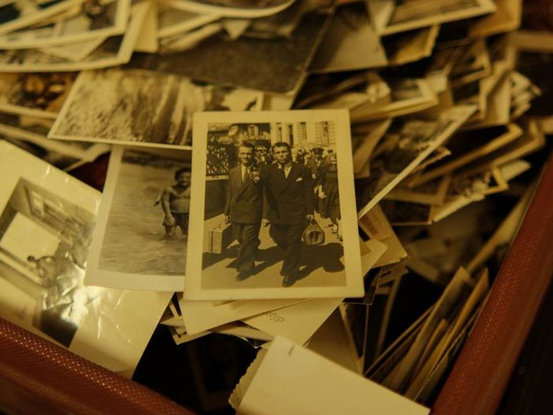 A case of loose old photographs